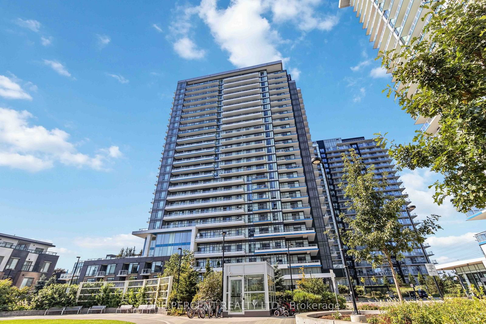 2560 Eglinton Ave W, unit 811 for sale - image #1