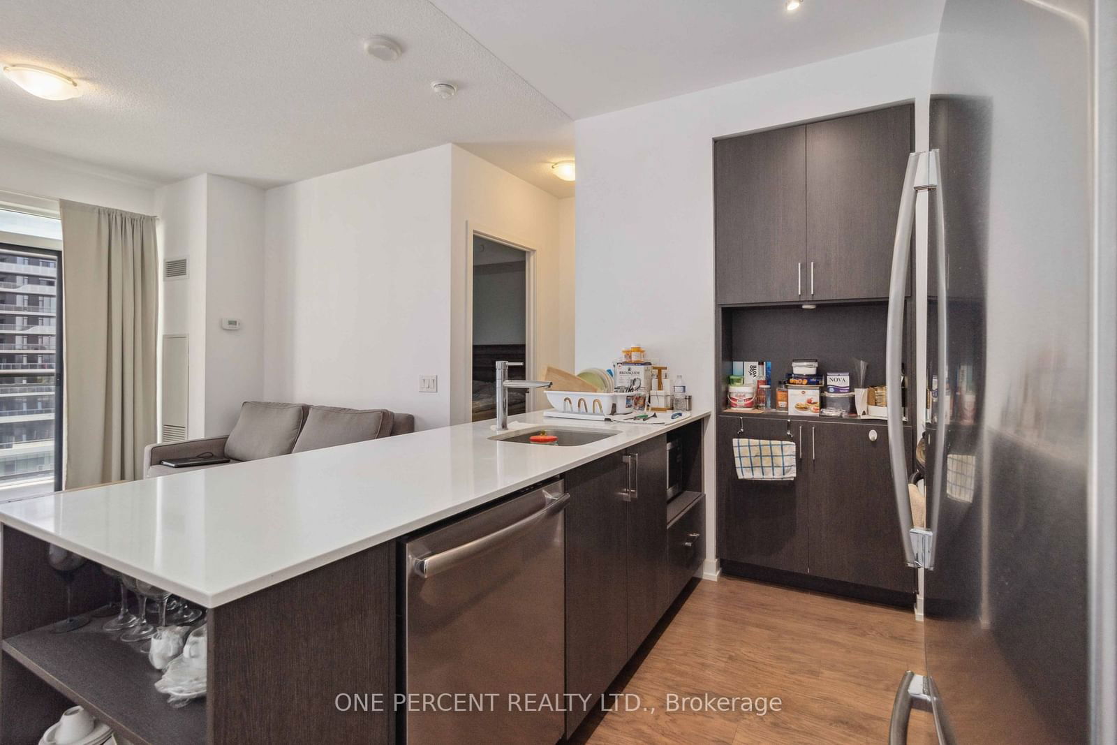 2560 Eglinton Ave W, unit 811 for sale - image #6