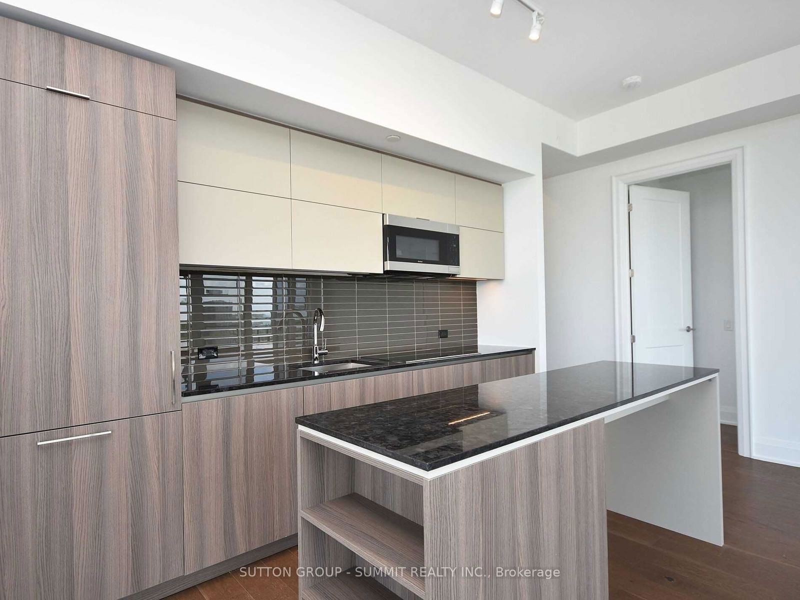 21 PARK St E, unit 1606 for rent