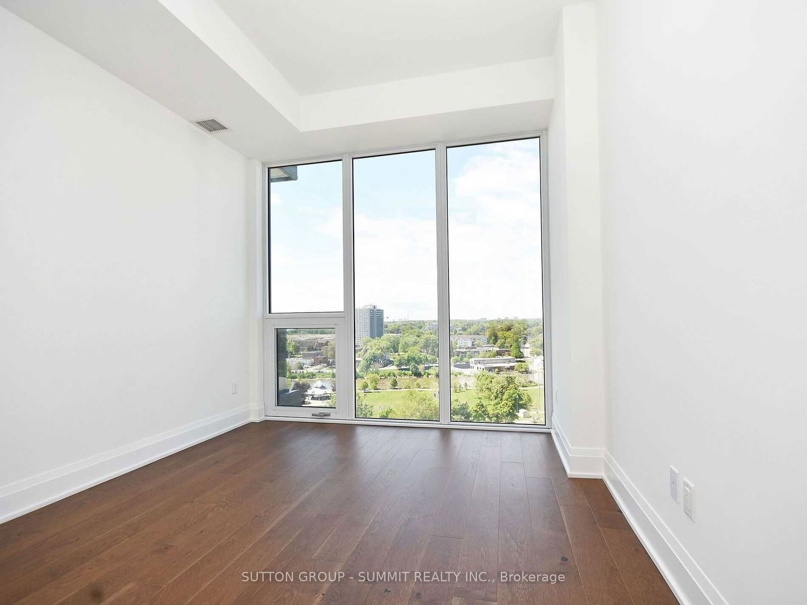 21 PARK St E, unit 1606 for rent