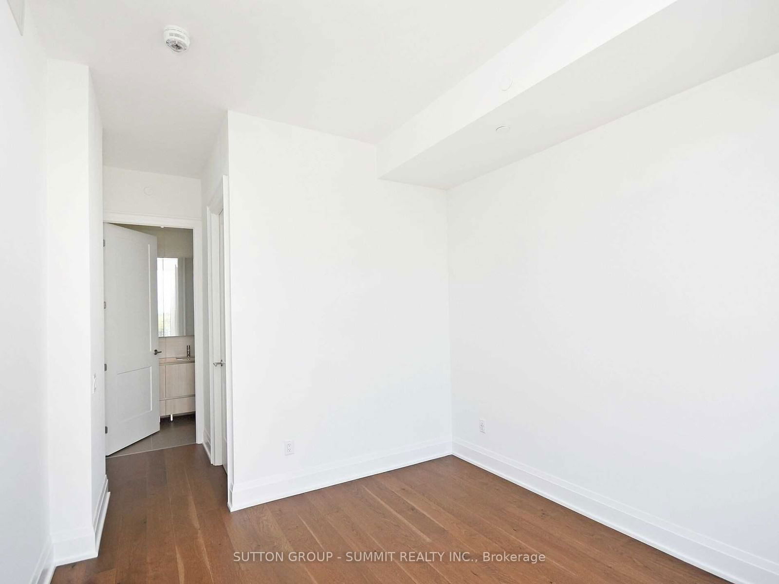 21 PARK St E, unit 1606 for rent