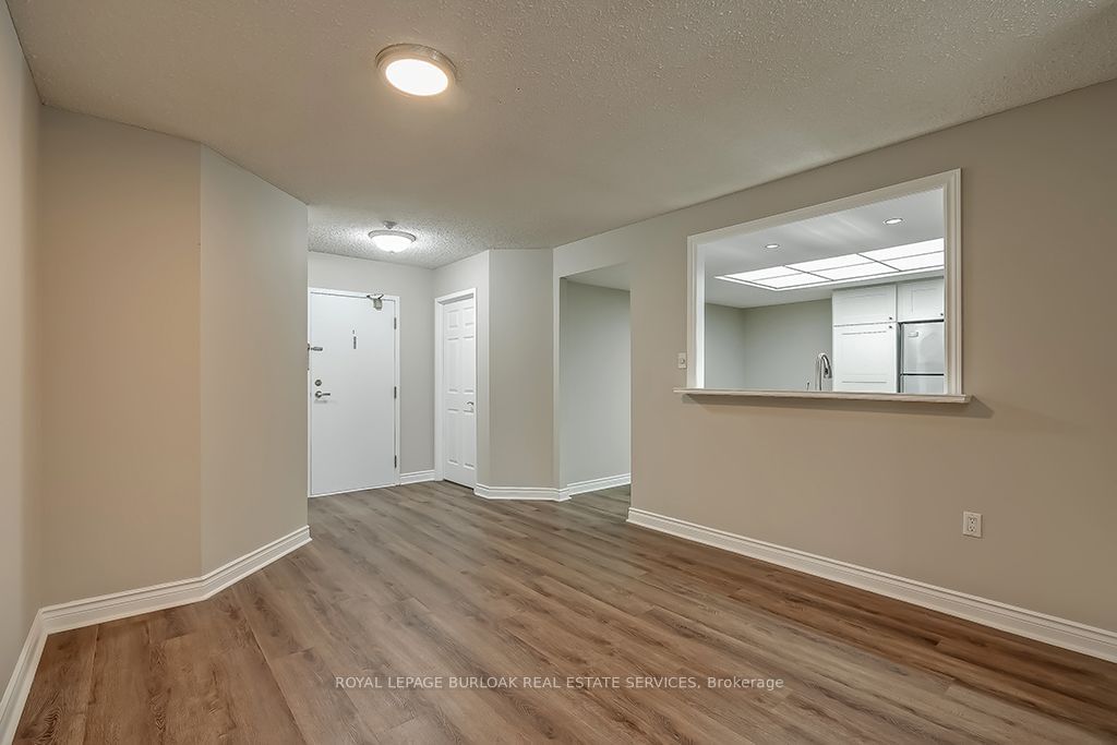 1237 North Shore Blvd E, unit 407 for sale - image #12