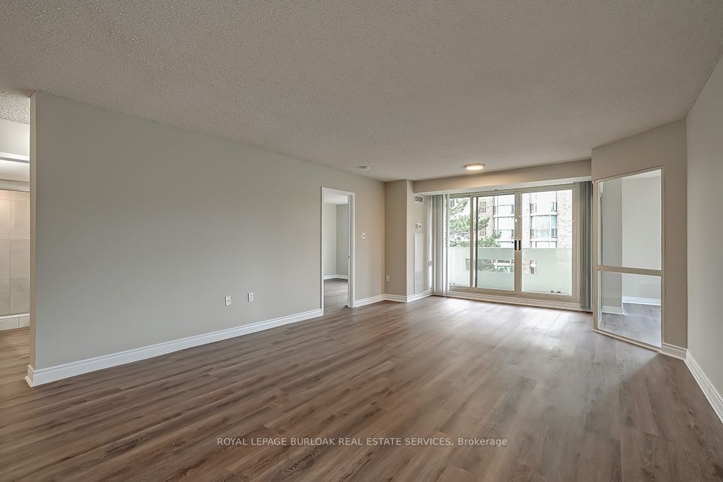 1237 North Shore Blvd E, unit 407 for sale - image #19