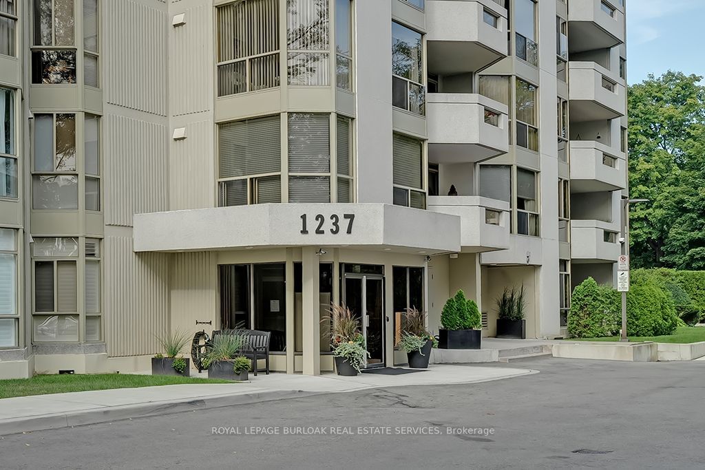 1237 North Shore Blvd E, unit 407 for sale