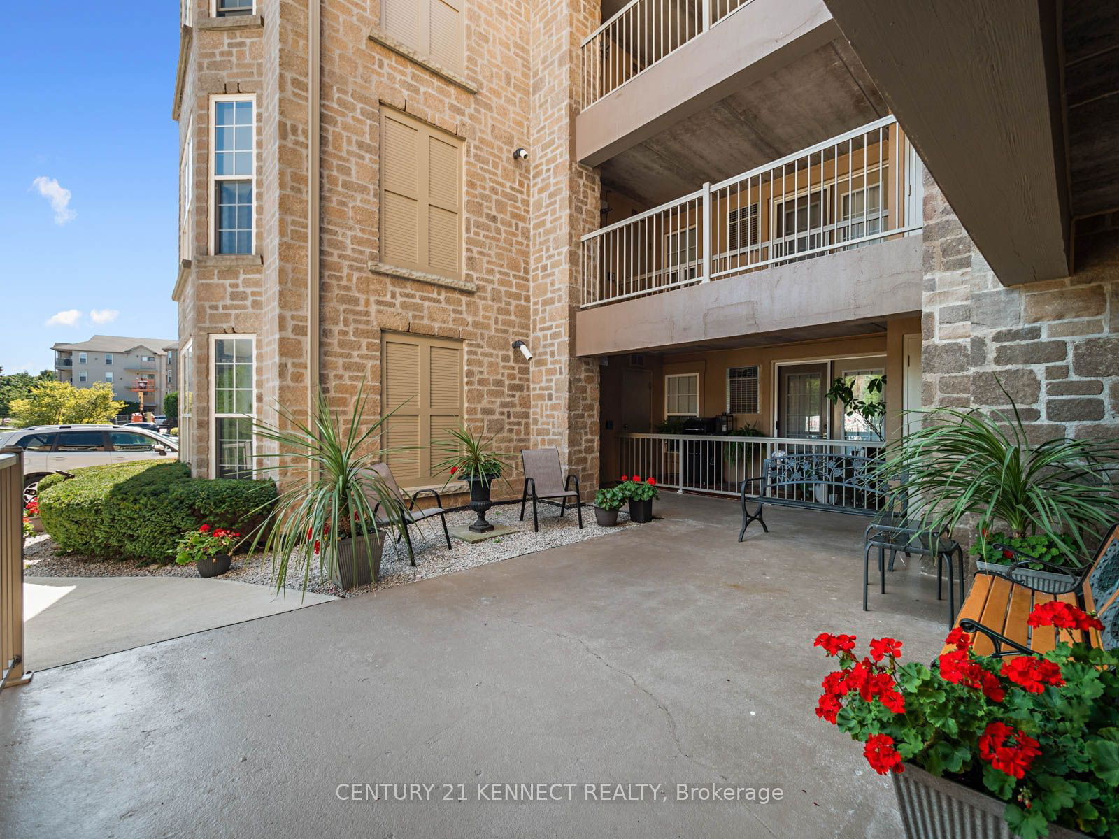 1470 Bishops Gate, unit 209 for sale - image #3