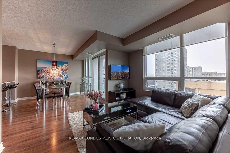 208 Enfield Pl, unit 1702 for sale - image #11