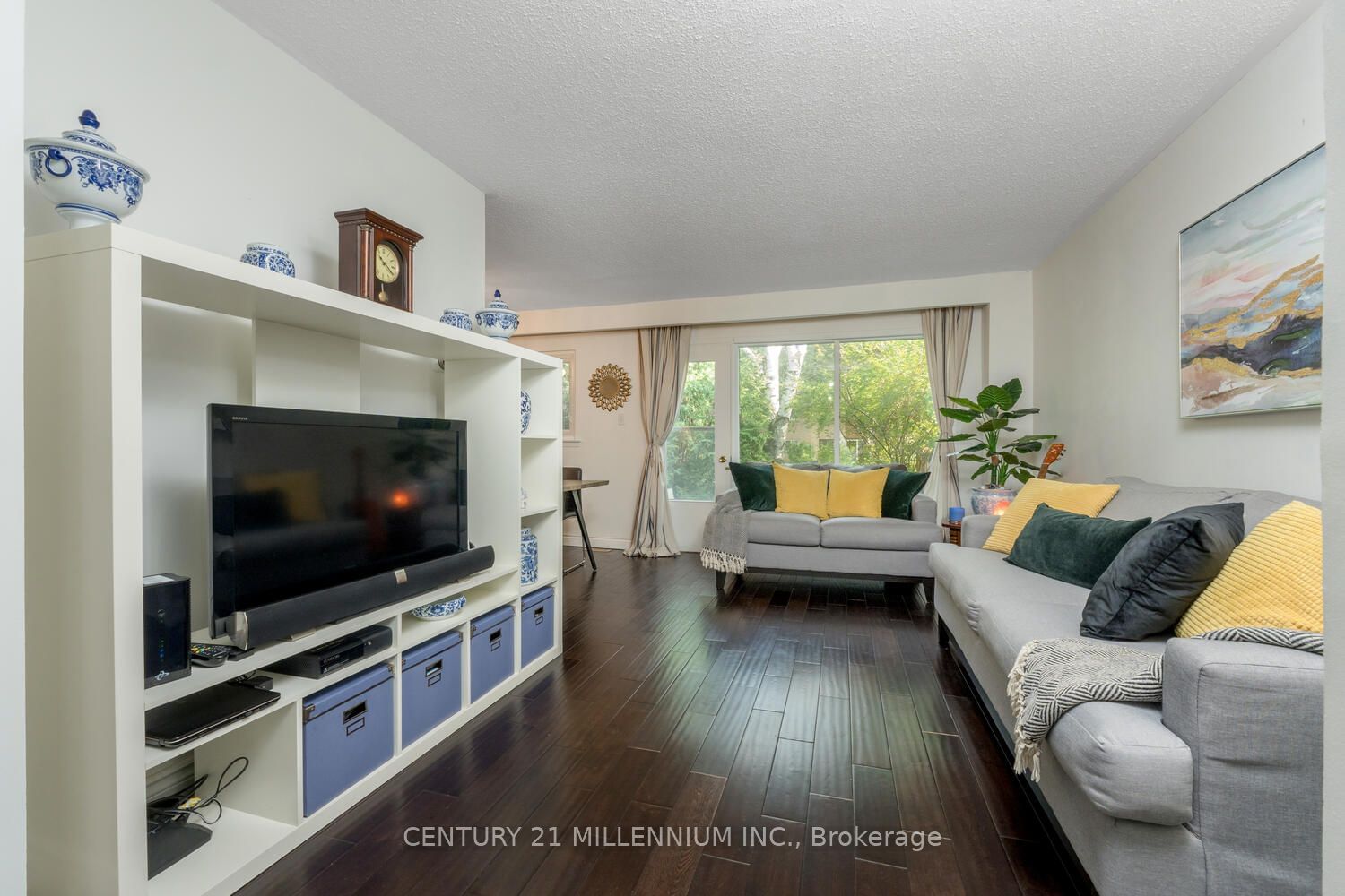 638 Forestwood Cres, unit 27 for sale - image #4