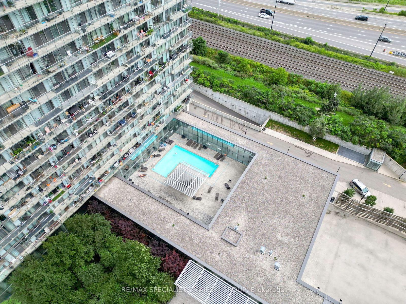 105 The Queensway, unit 1103 for sale