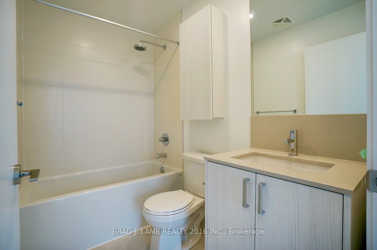 1787 St. Clair Ave W, unit 917 for rent - image #12