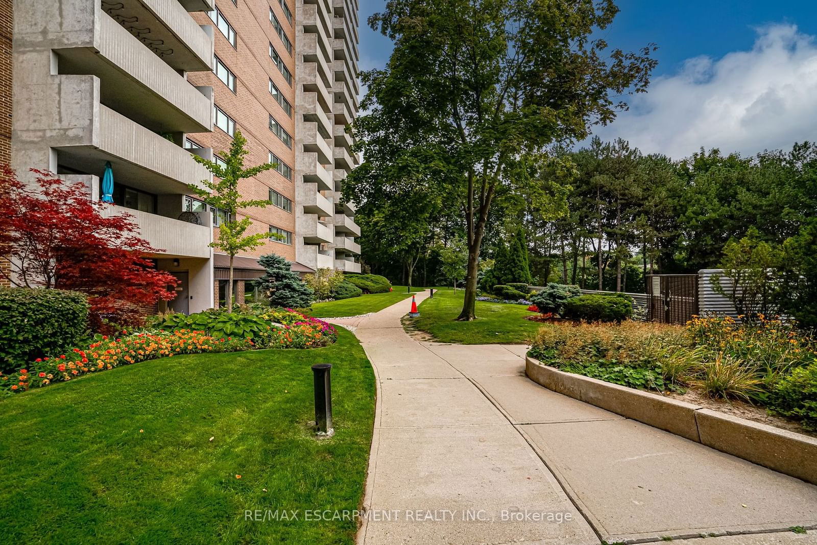 250 Scarlett Rd, unit PH2012 for sale