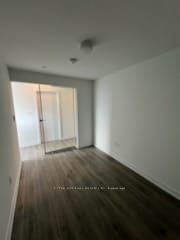 2433 Dufferin St, unit 801 for rent - image #4