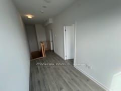 2433 Dufferin St, unit 801 for rent - image #5