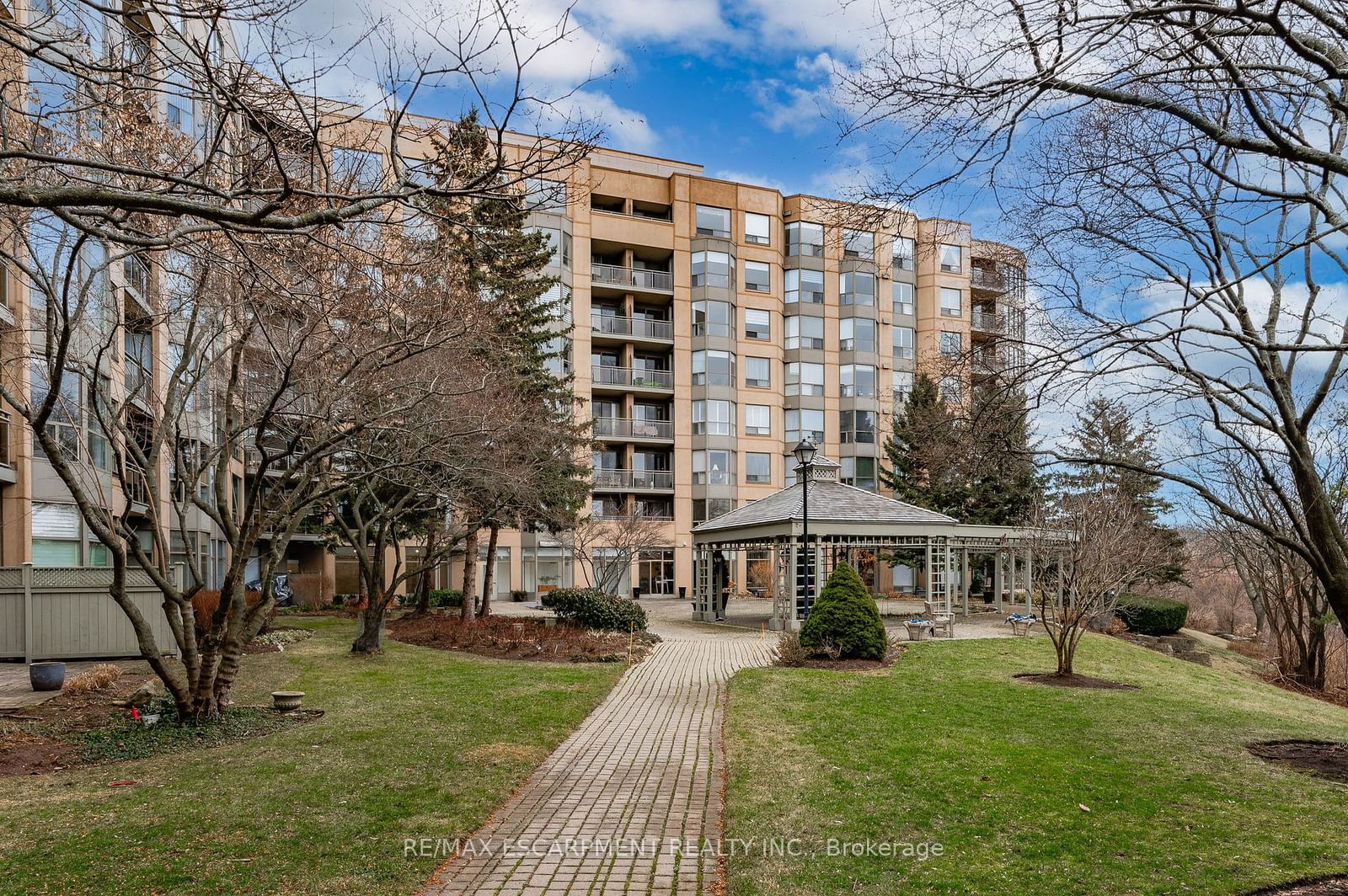 2511 Lakeshore Rd W, unit 805 for rent - image #25