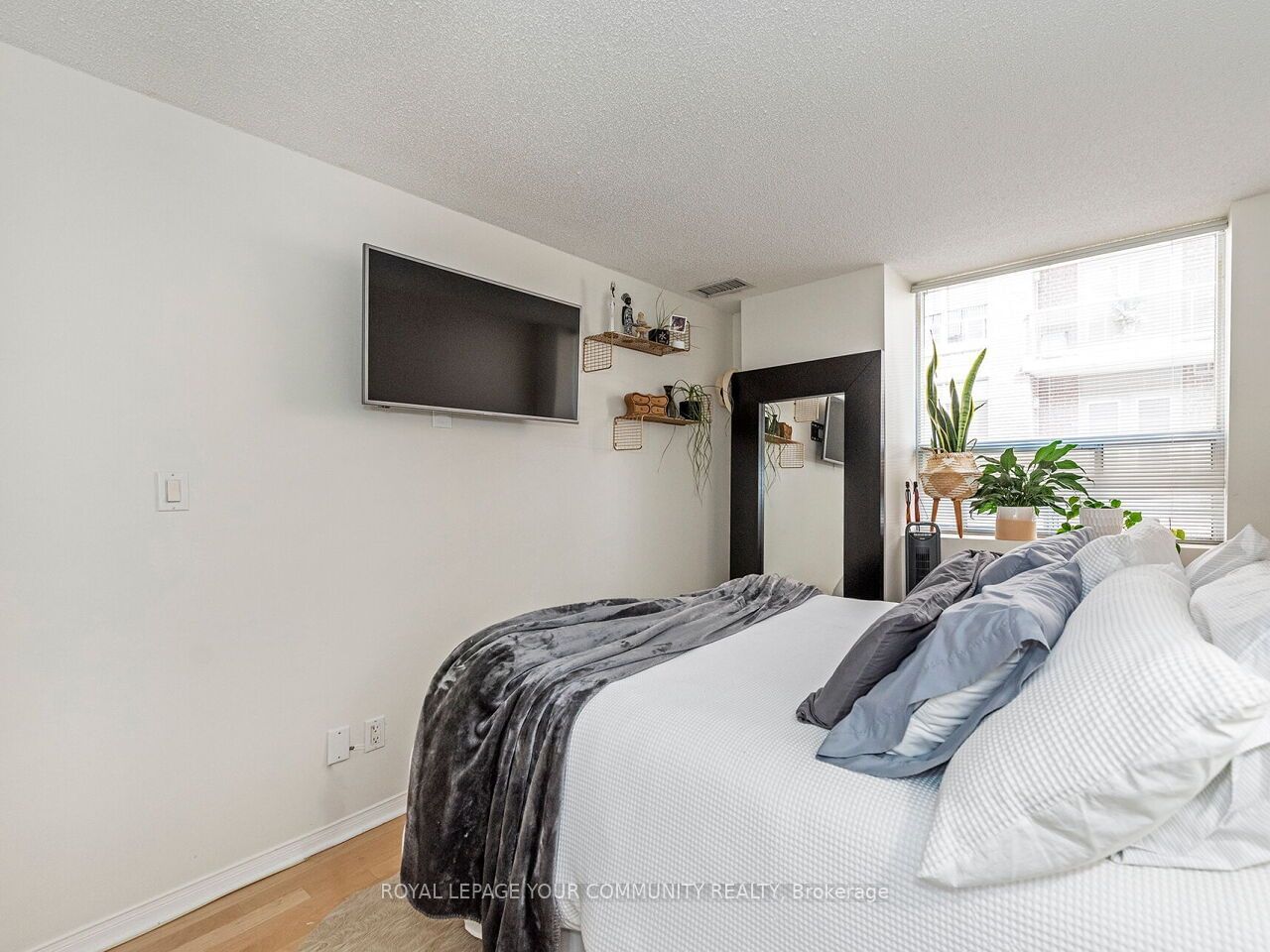 4198 Dundas St W, unit 207 for sale - image #13