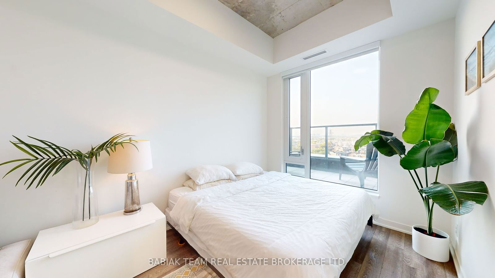 1808 St Clair Ave W, unit 703 for rent - image #17