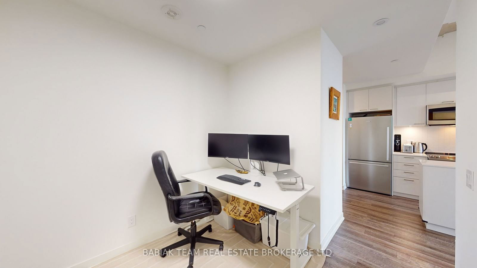 1808 St Clair Ave W, unit 703 for rent