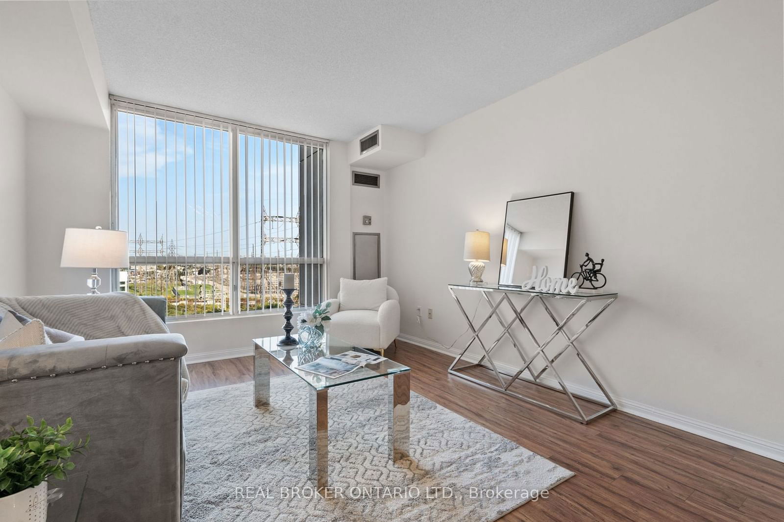 101 Subway Cres, unit 509 for sale - image #17