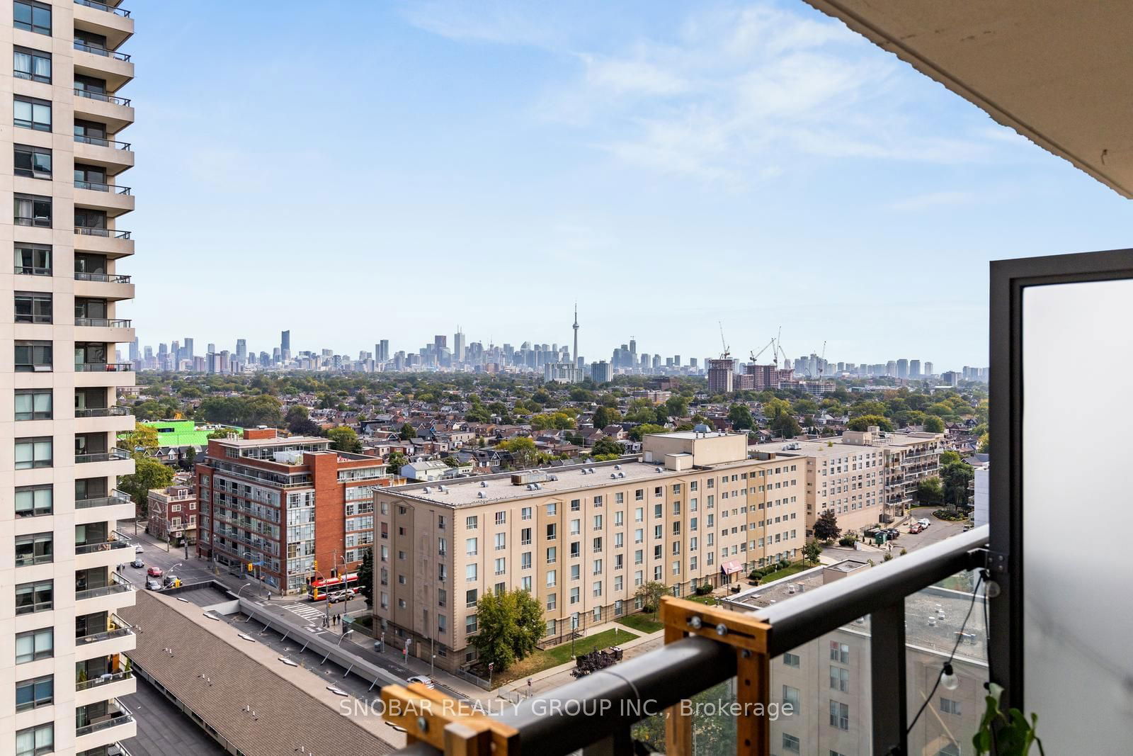 1420 Dupont St, unit 1611 for sale - image #21