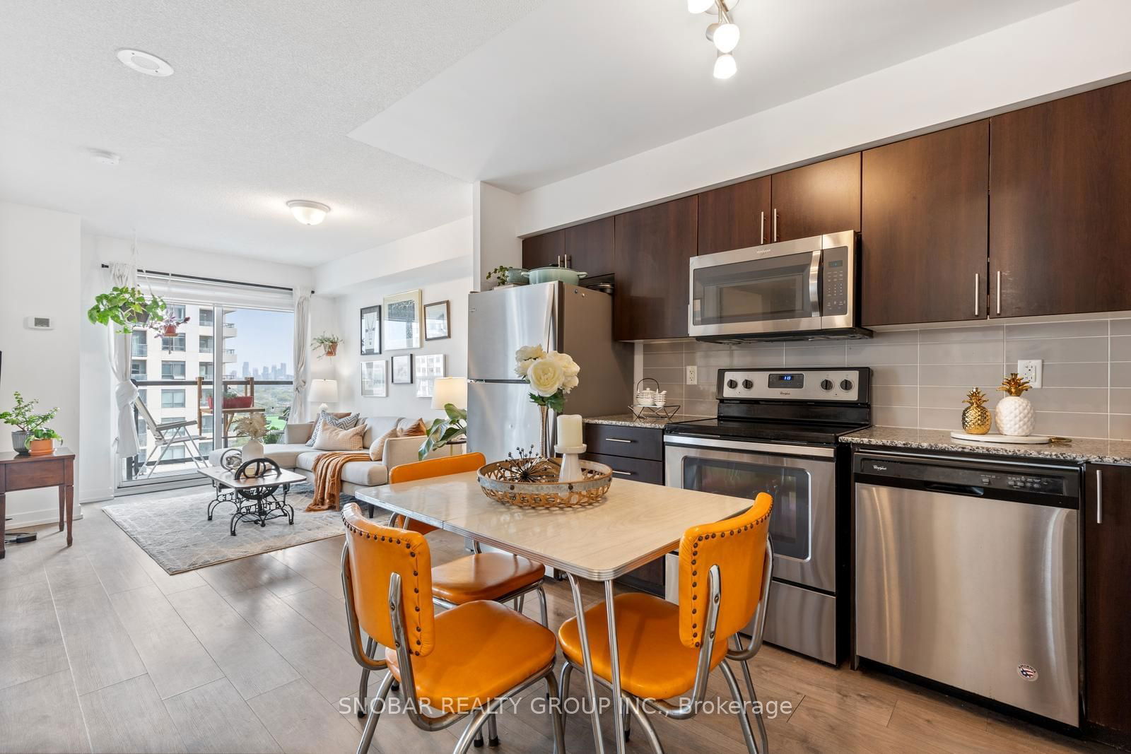 1420 Dupont St, unit 1611 for sale - image #8