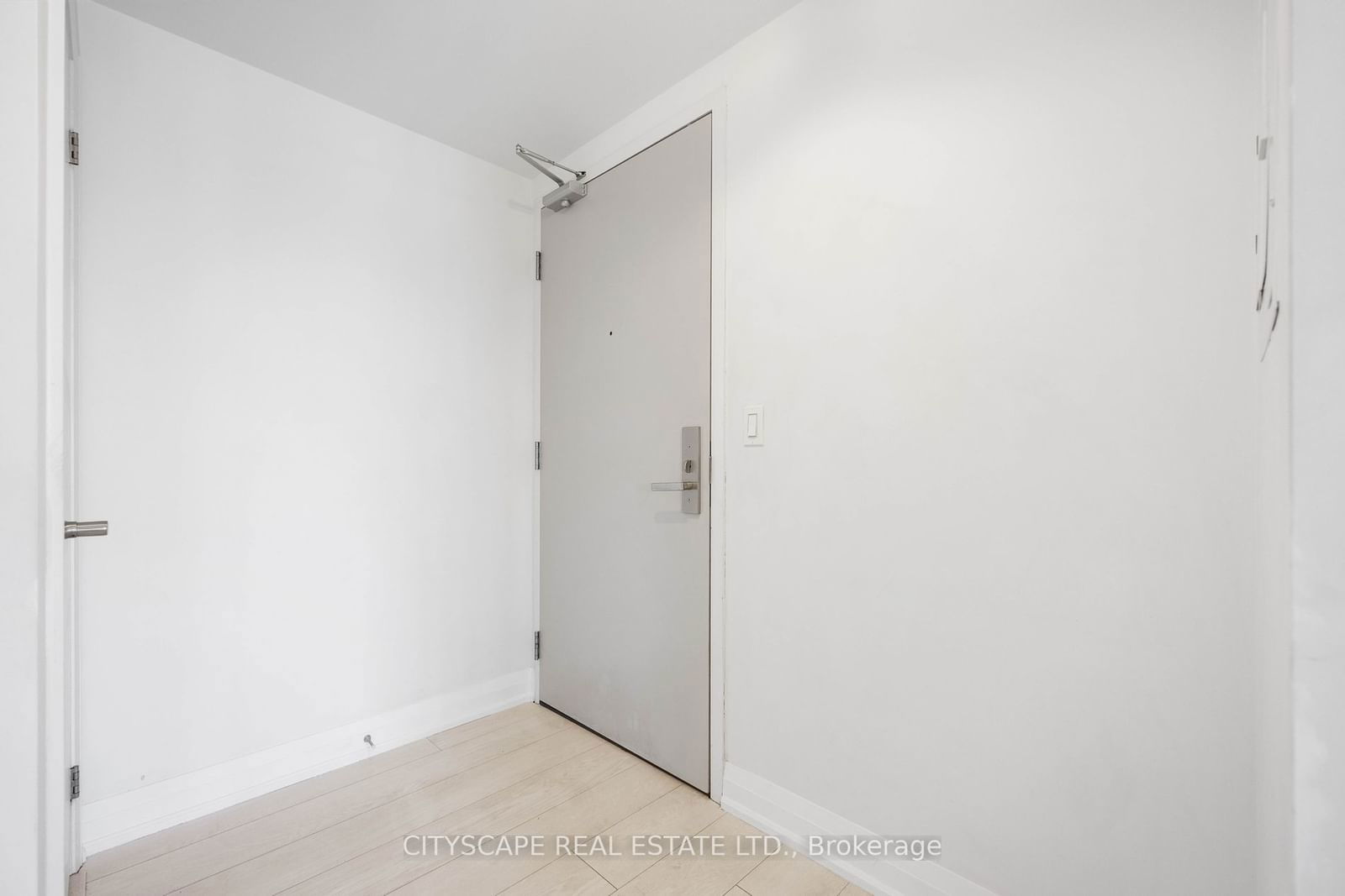 30 Gibbs Rd, unit 2202 for sale - image #5