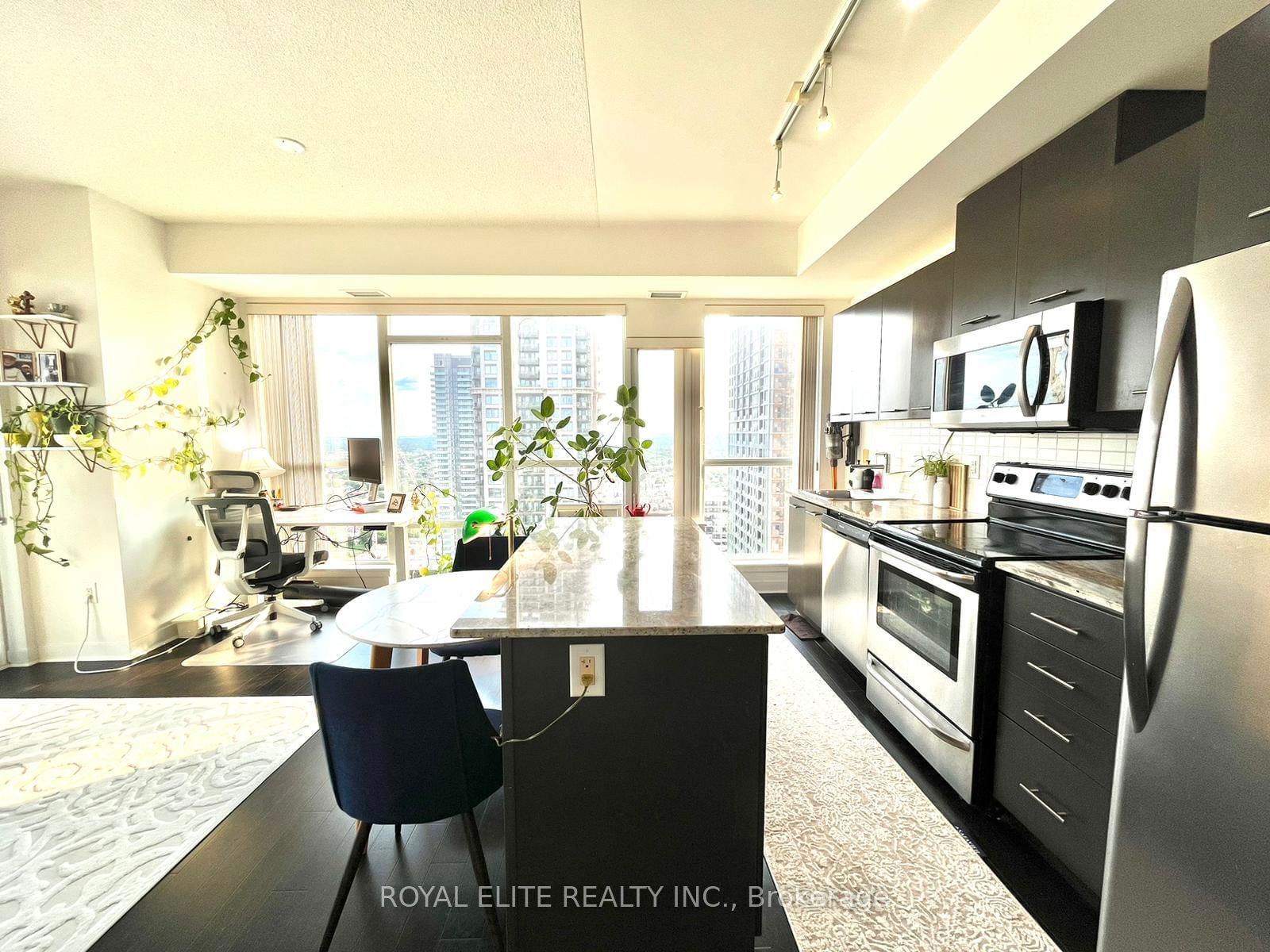 360 Square One Dr, unit 2905 for rent - image #6