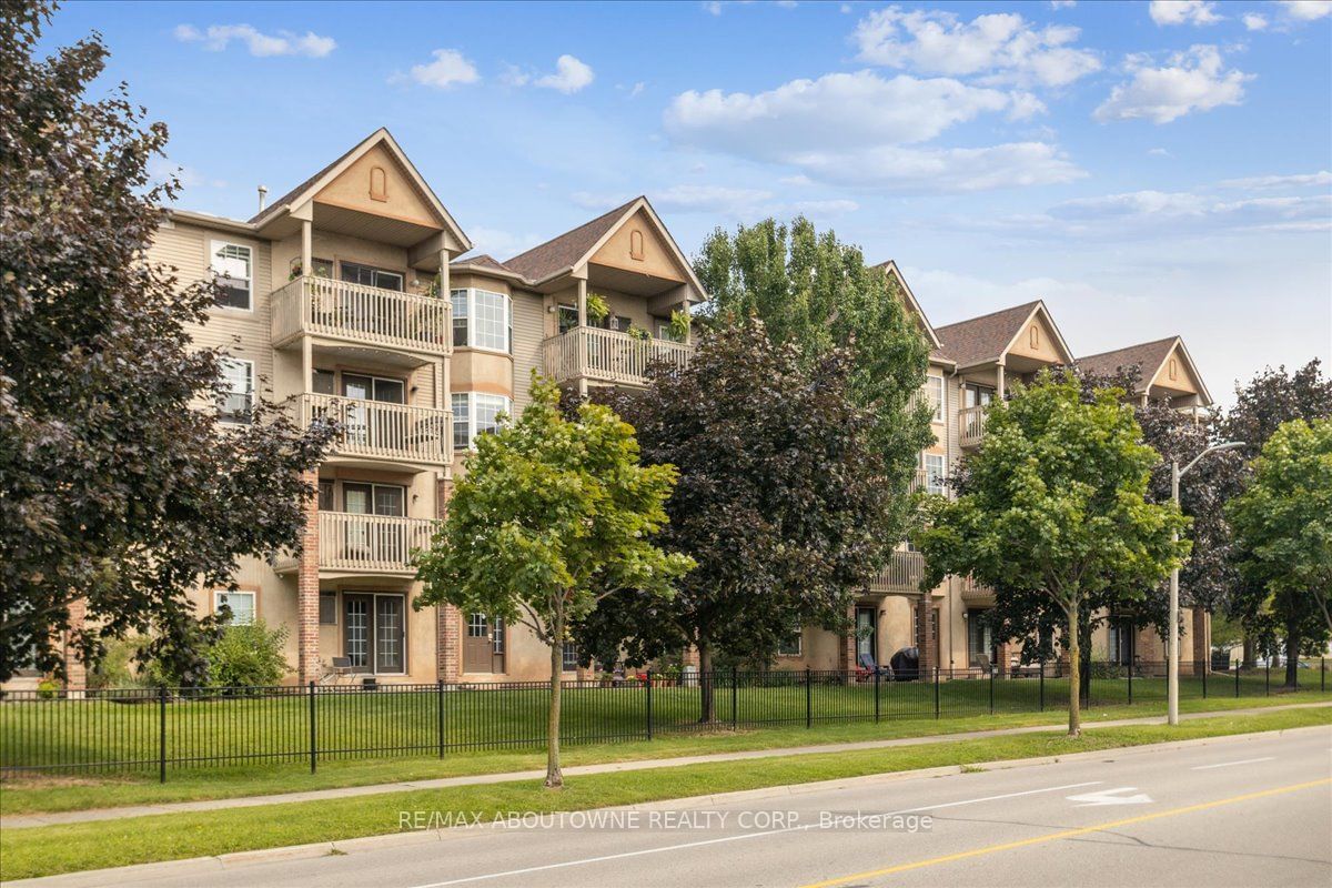 4005 Kilmer Dr, unit 305 for sale - image #2