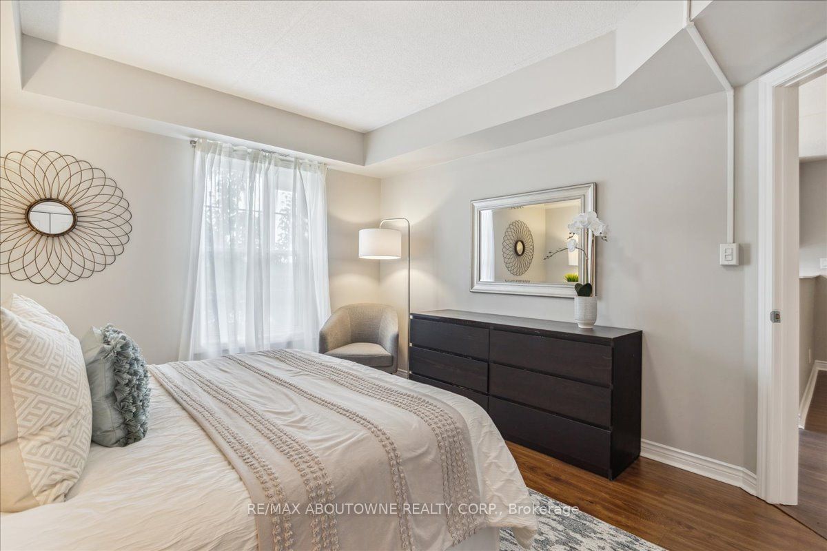 4005 Kilmer Dr, unit 305 for sale - image #24