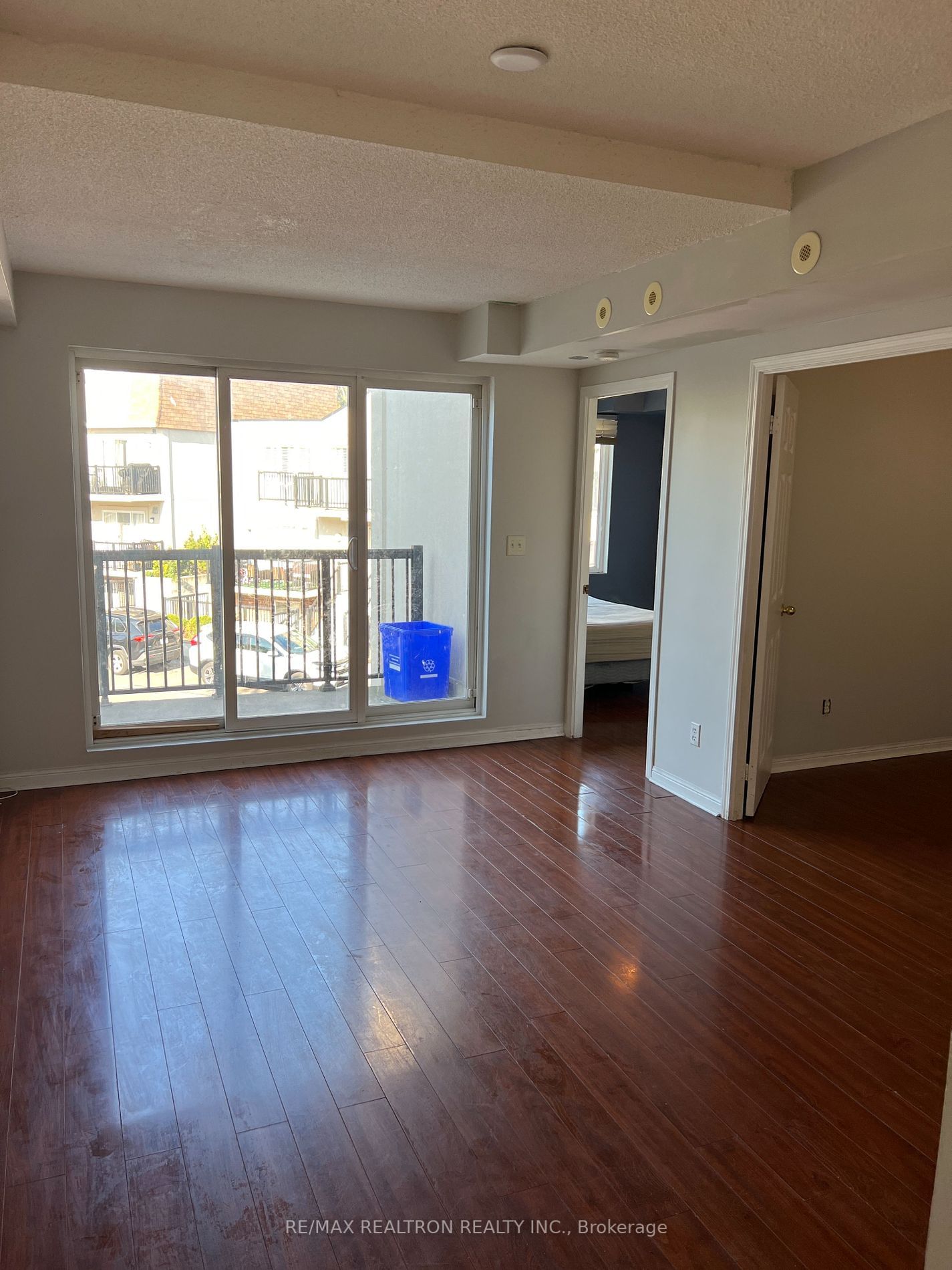 3035 Finch Ave W, unit 2022 for rent - image #3