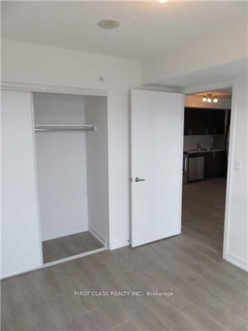 1410 Dupont St, unit 504 for rent - image #10