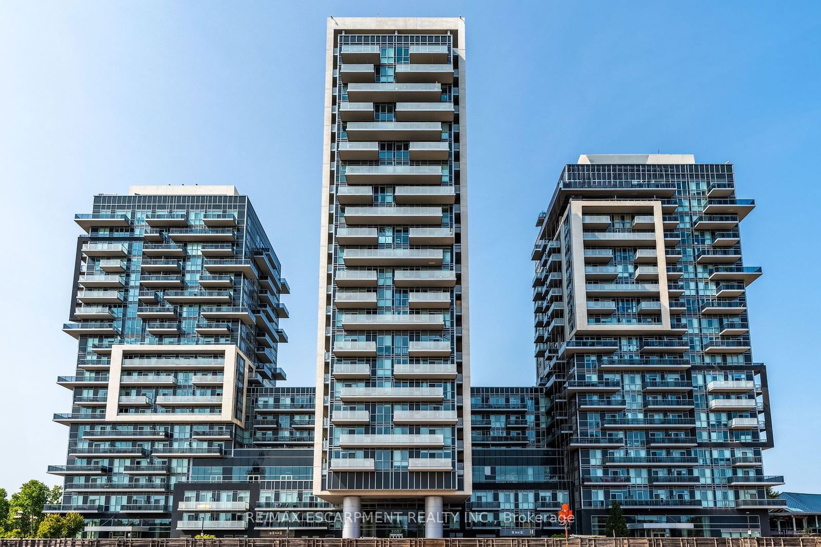 2087 Fairview St, unit 1304 for sale - image #1