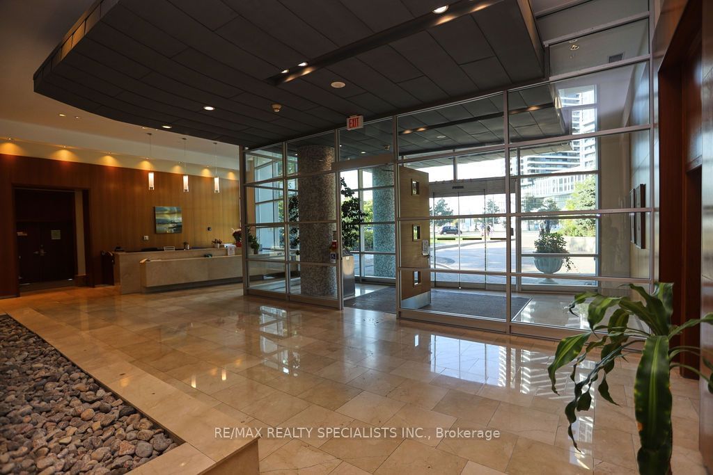 220 Burnhamthorpe Rd, unit 1705 for sale - image #34