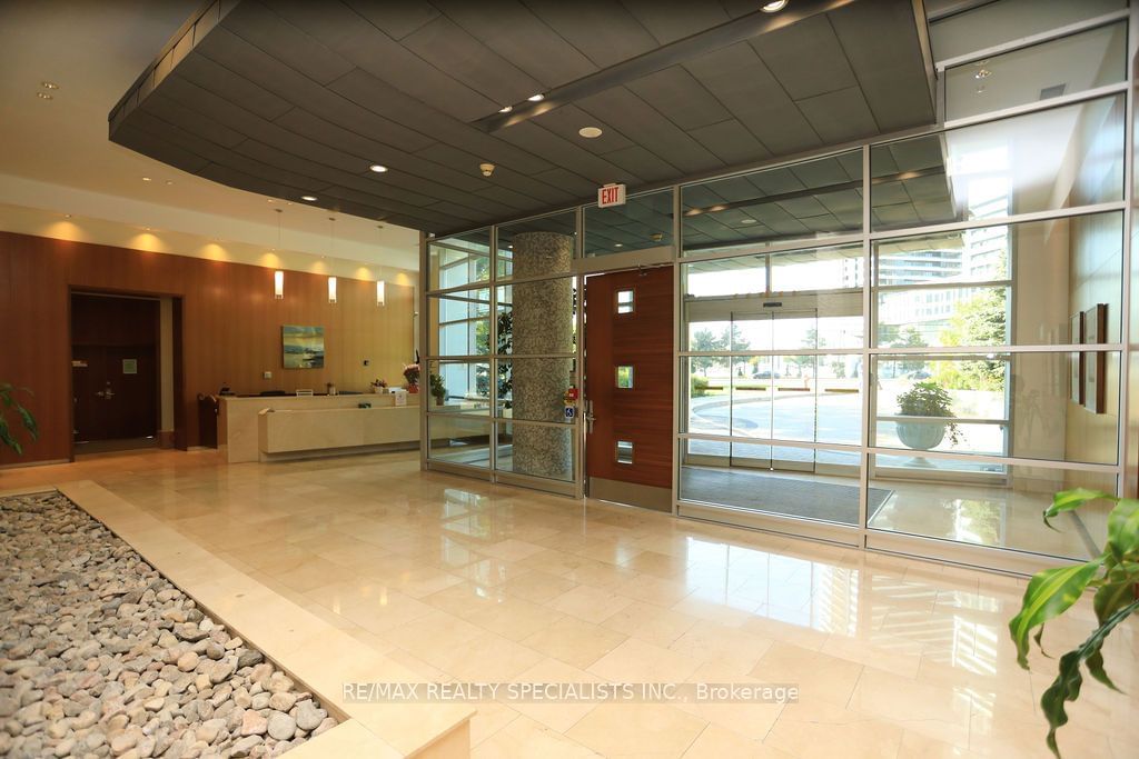 220 Burnhamthorpe Rd, unit 1705 for sale - image #35