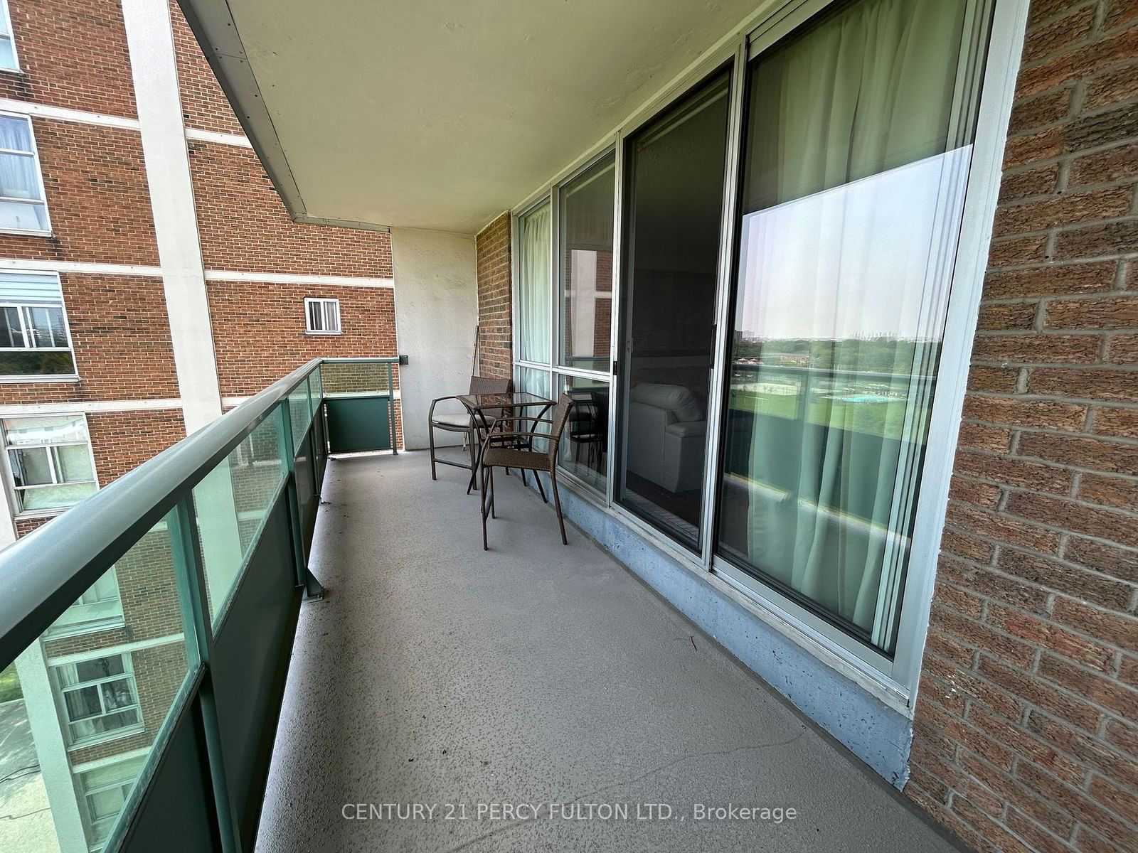 44 Longbourne Dr, unit 902 for sale - image #22