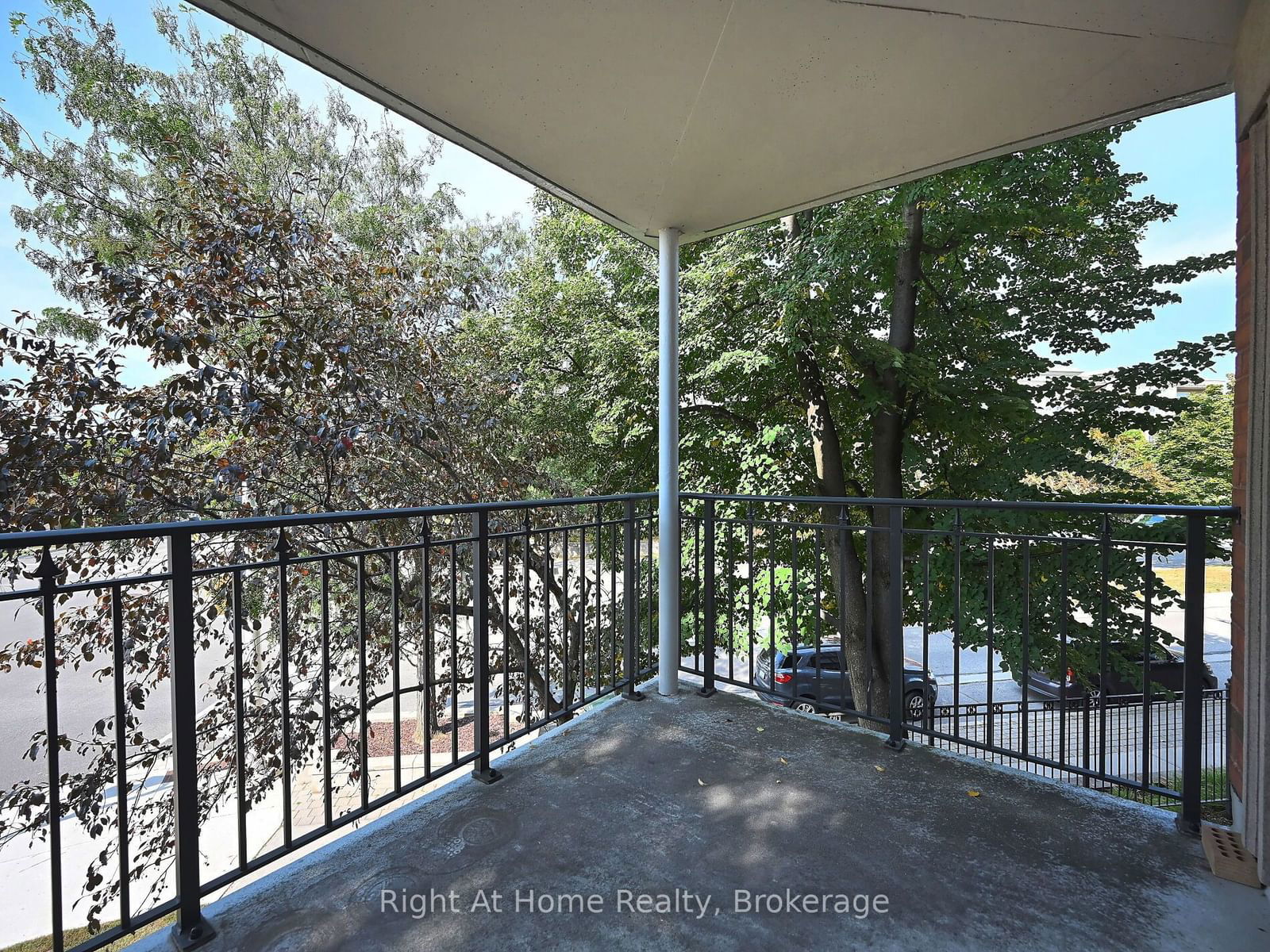 2301 Parkhaven Blvd, unit 204 for sale - image #30