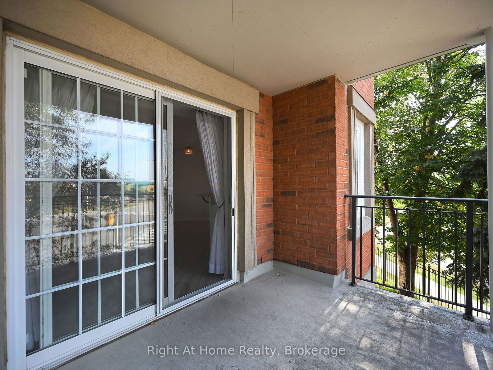 2301 Parkhaven Blvd, unit 204 for sale - image #31