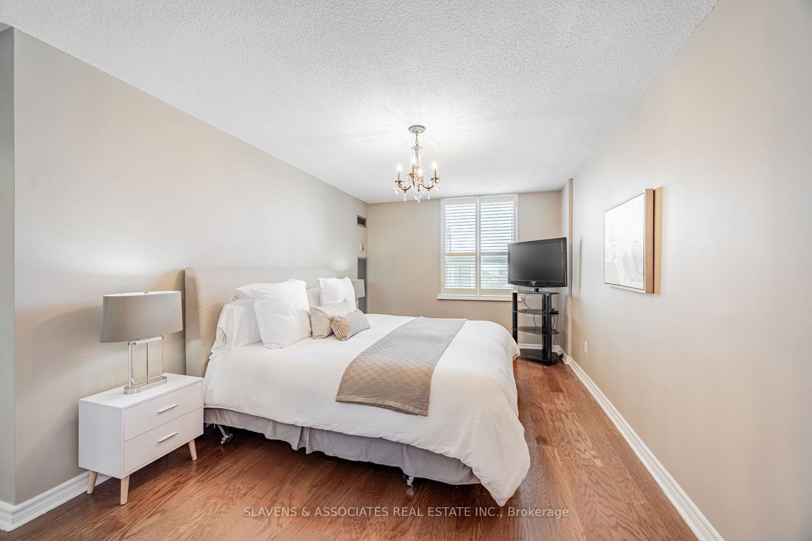 362 The East Mall St, unit 1609 for sale - image #18