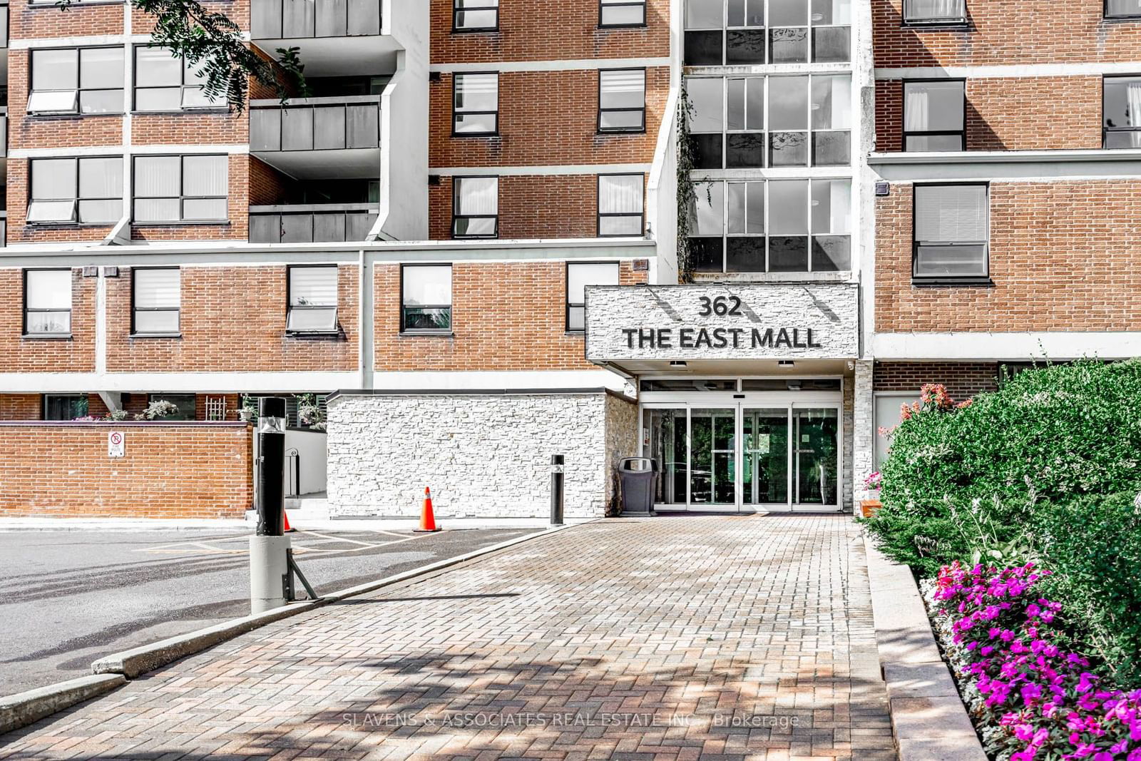 362 The East Mall St, unit 1609 for sale - image #2