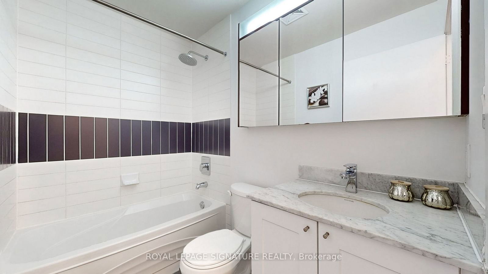 4070 Confederation Pkwy, unit LPH4 for sale - image #22