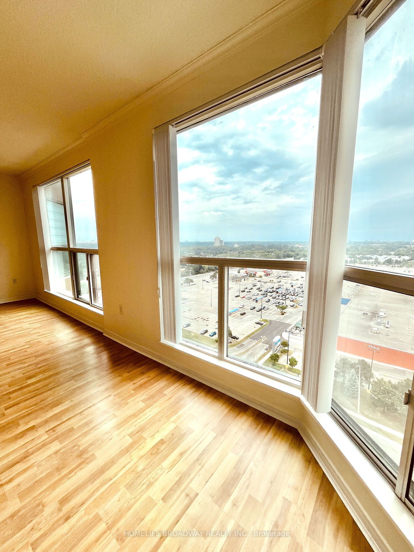 2177 Burnhamthorpe Rd W, unit 1702 for sale - image #11