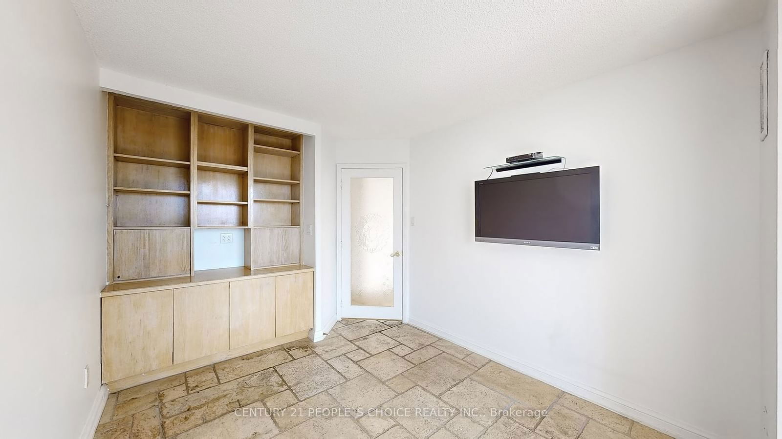 24 Hanover Rd, unit 1910 for sale - image #18