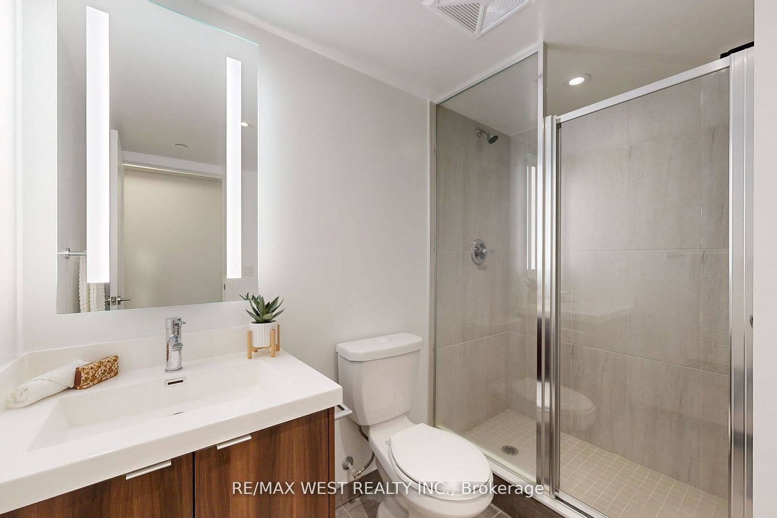 5 Mabelle Ave, unit 1227 for sale - image #22