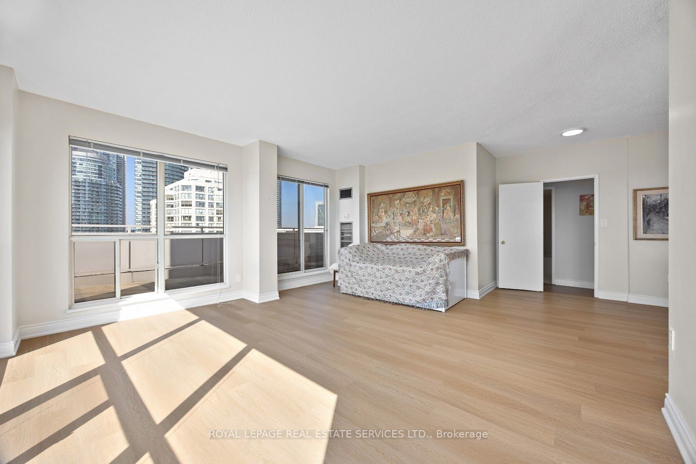 2267 Lake Shore Blvd W, unit 1008 for sale - image #12