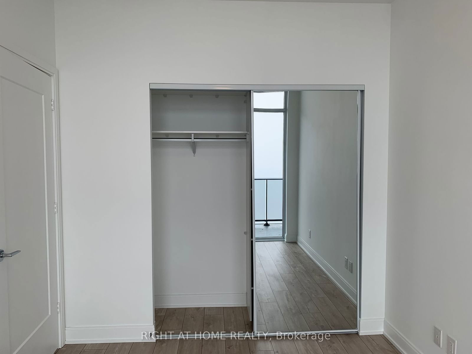 70 ANNIE CRAIG Dr, unit 3001 for rent - image #19