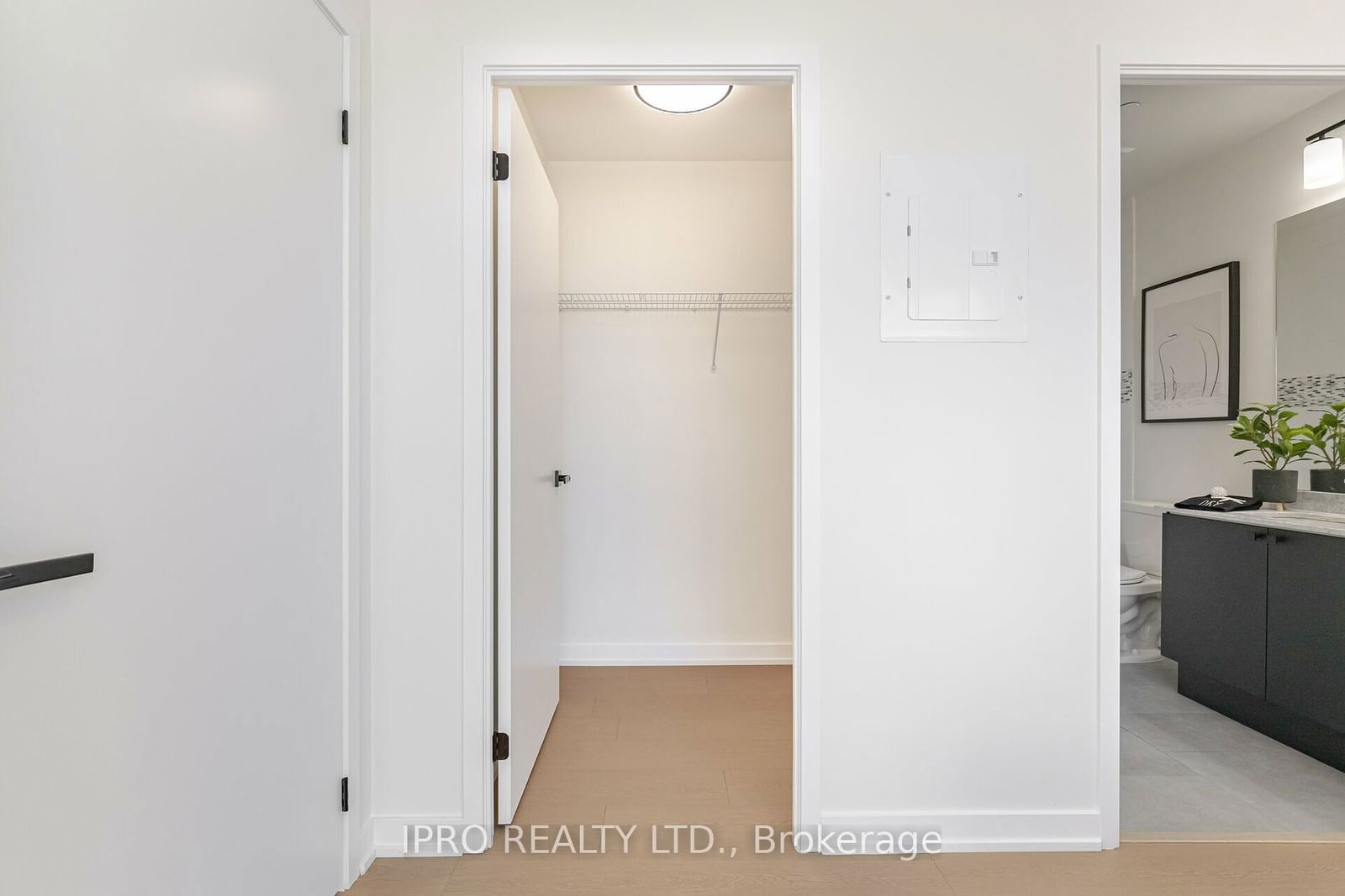 4011 Brickstone Mews, unit 1107 for sale