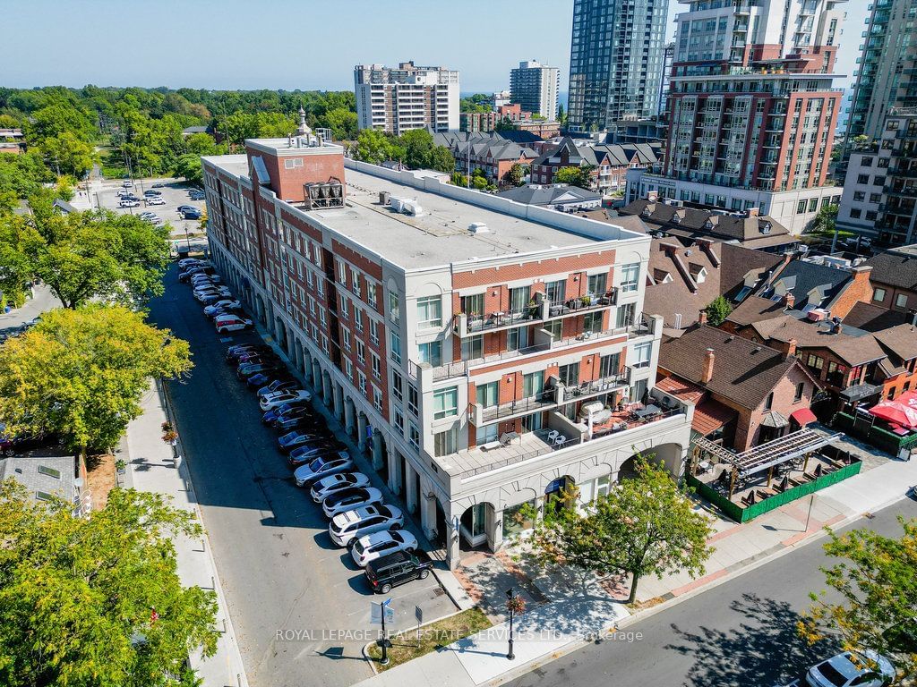 The Residences of Village Square, Burlington, Toronto