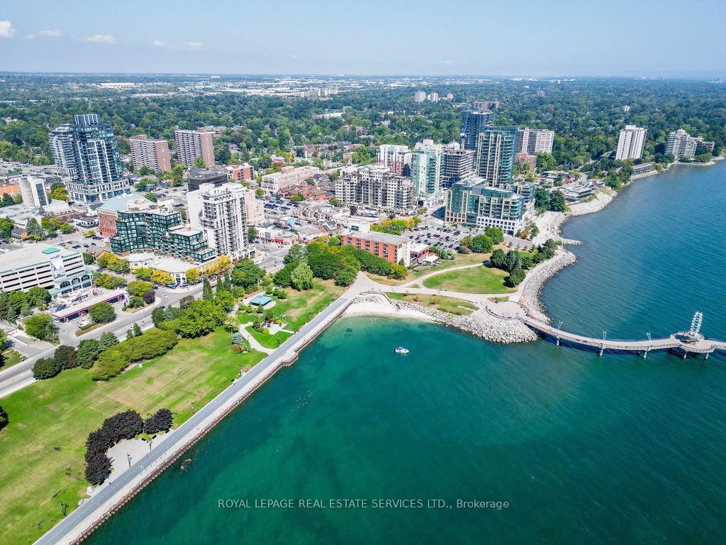 The Residences of Village Square, Burlington, Toronto