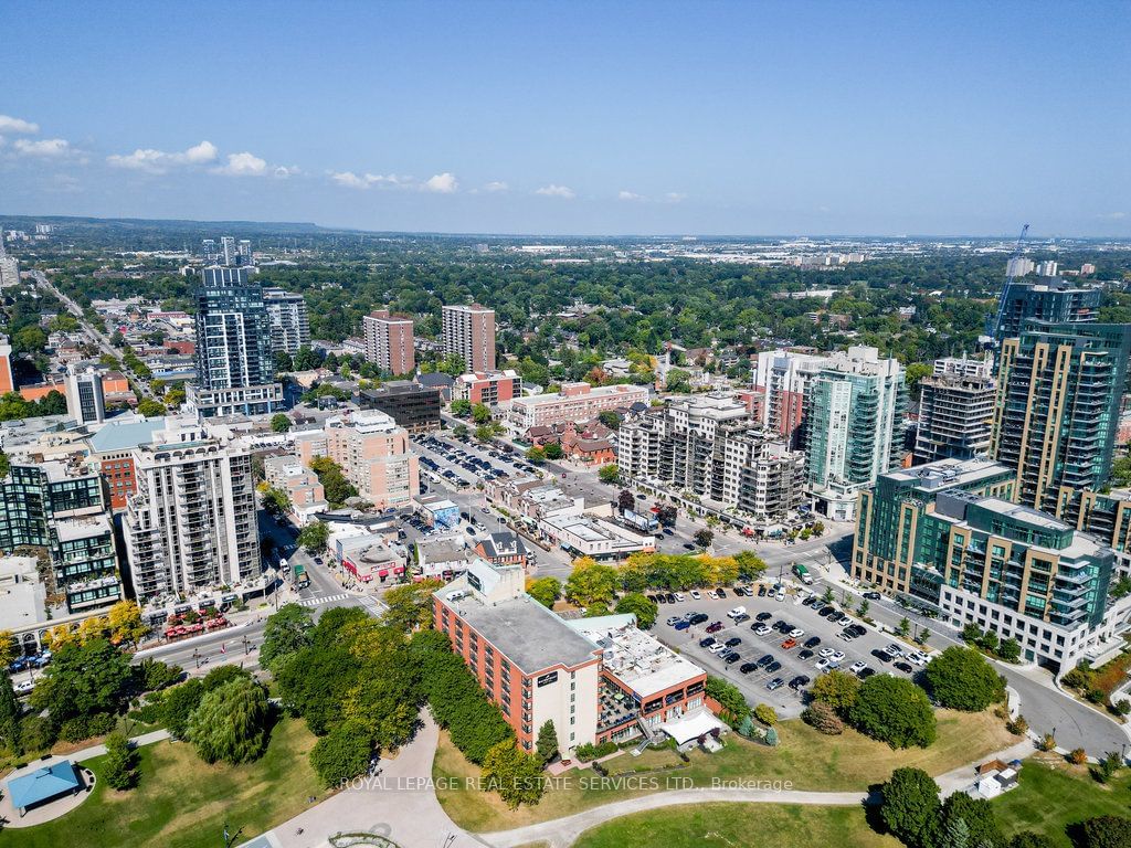 The Residences of Village Square, Burlington, Toronto