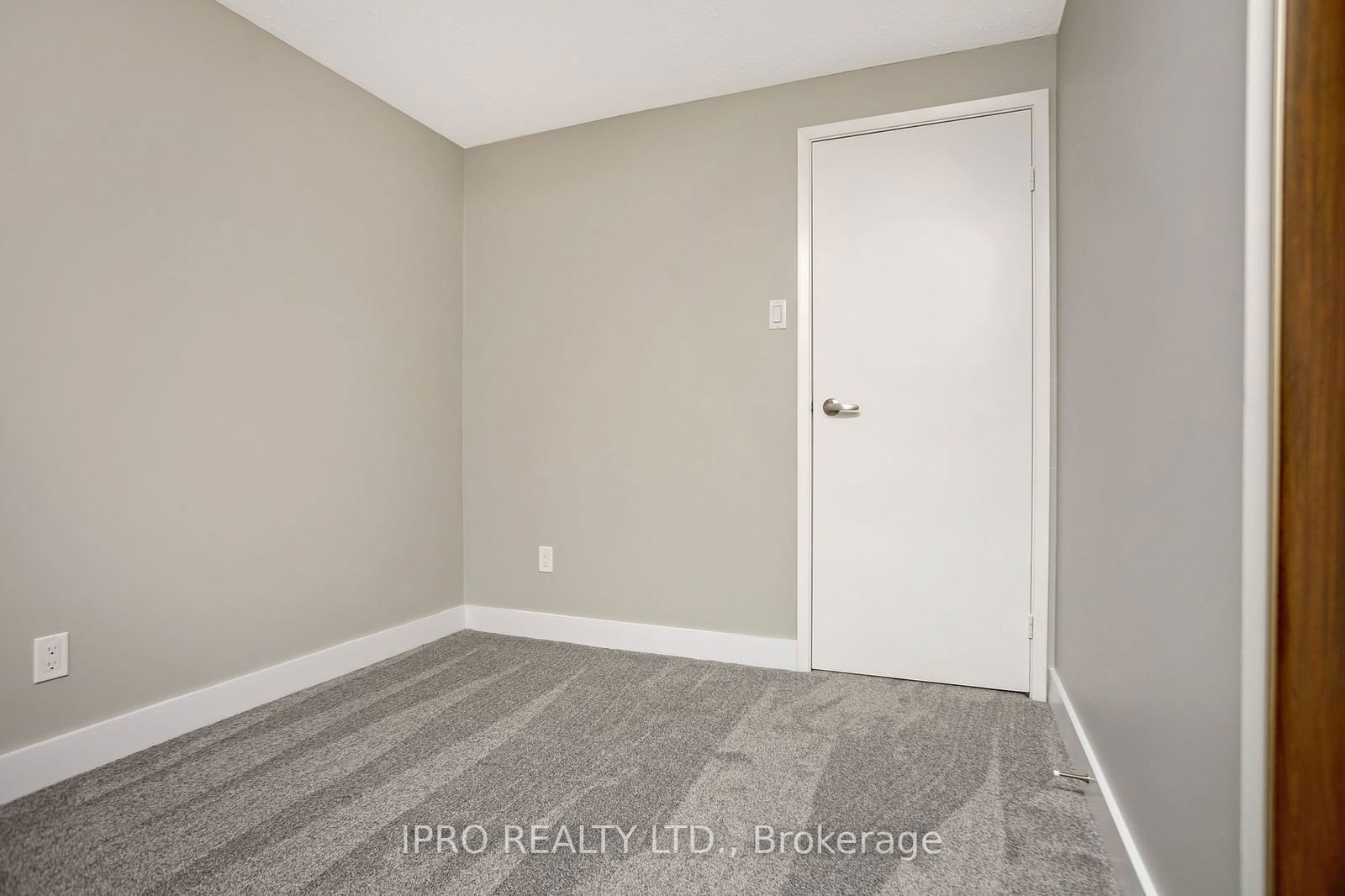 197 Kingham Rd, unit 197 for sale - image #17