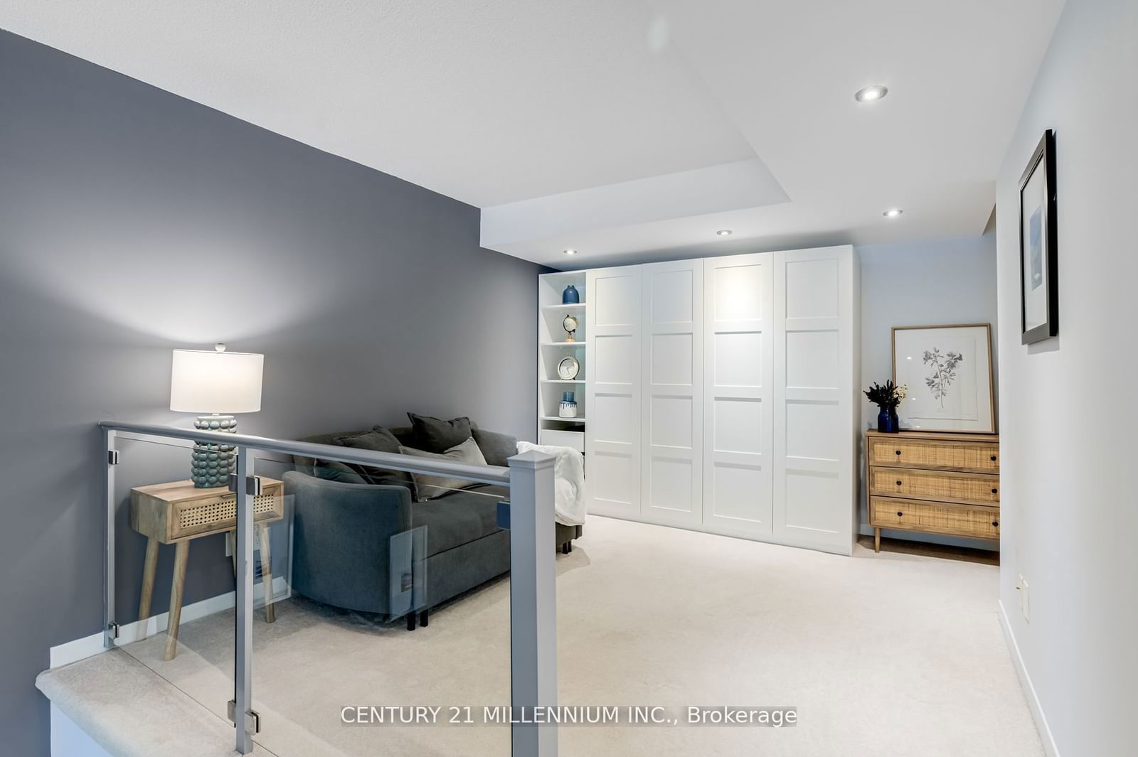 1040 The Queensway, unit 111 for sale - image #24