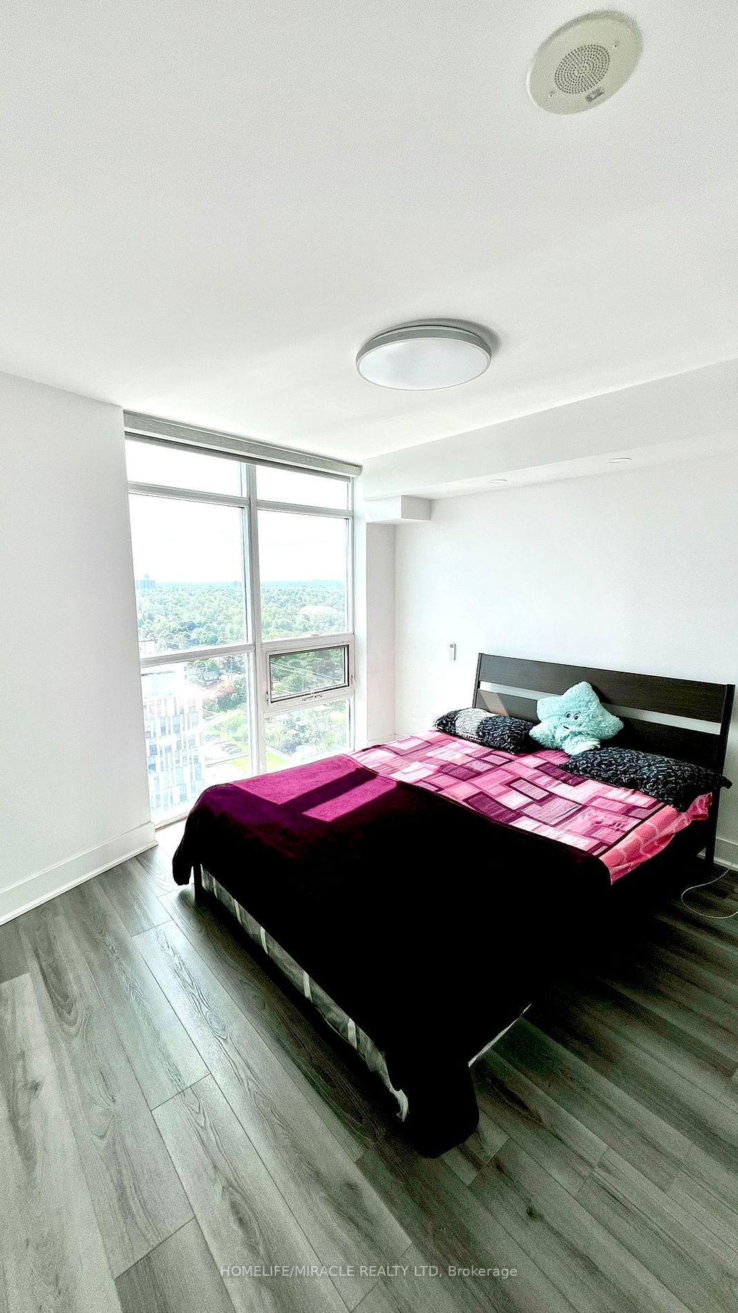 9 George St N, unit 2105 for rent - image #13